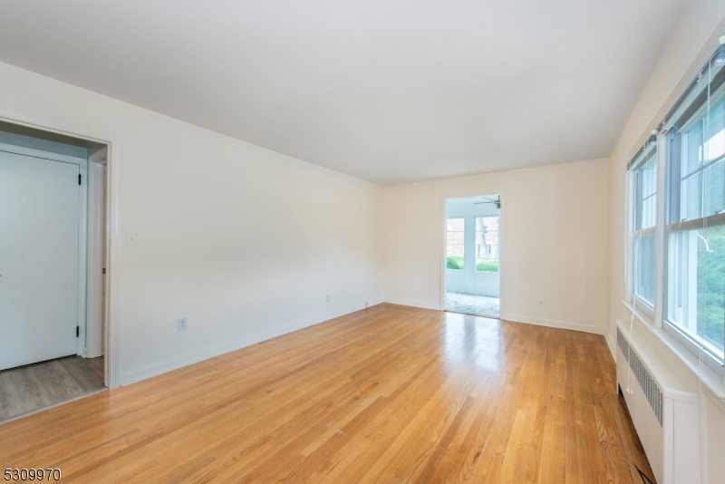 74 Pine St Property Photo 12