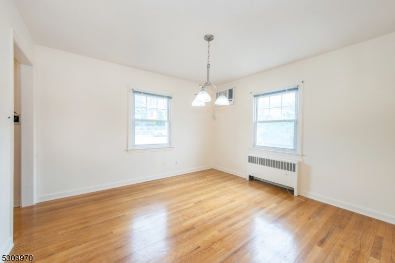 74 Pine St Property Photo 14