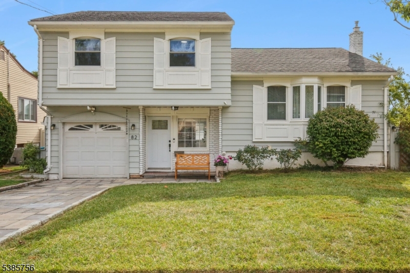 82 Eaton Pl Property Photo 1