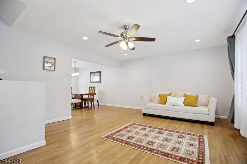 82 Eaton Pl Property Photo 5