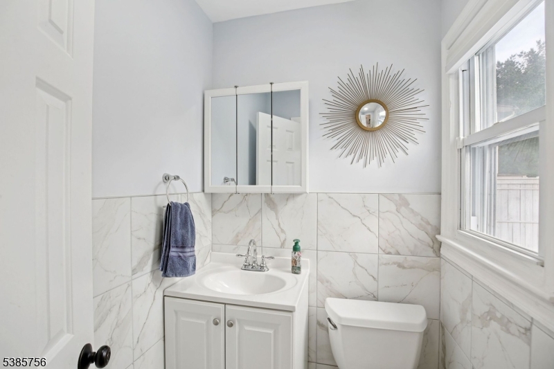 82 Eaton Pl Property Photo 19