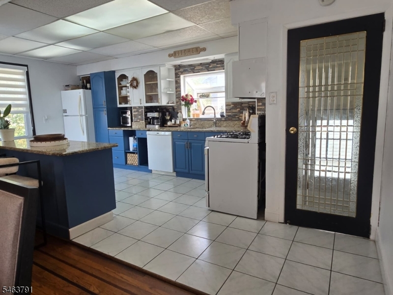 2035 Balmoral Ave Property Photo 12