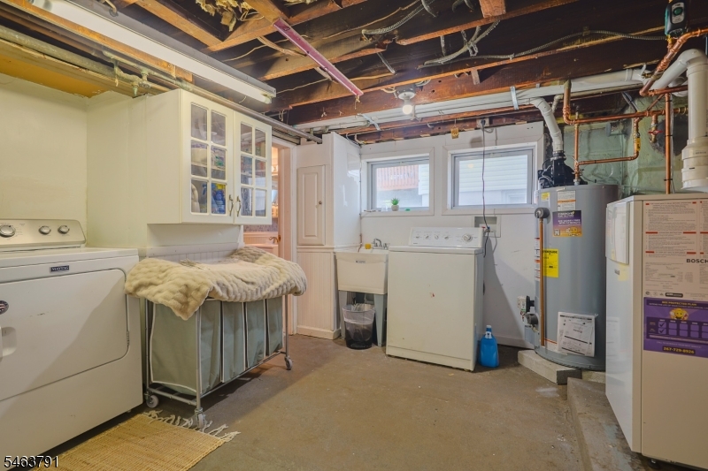 2035 Balmoral Ave Property Photo 25