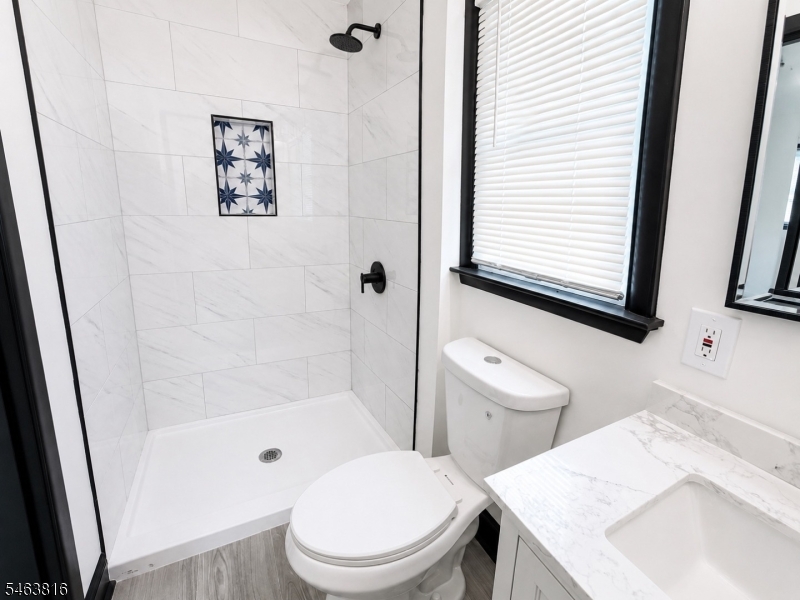 2849 Kathleen Ter Property Photo 5