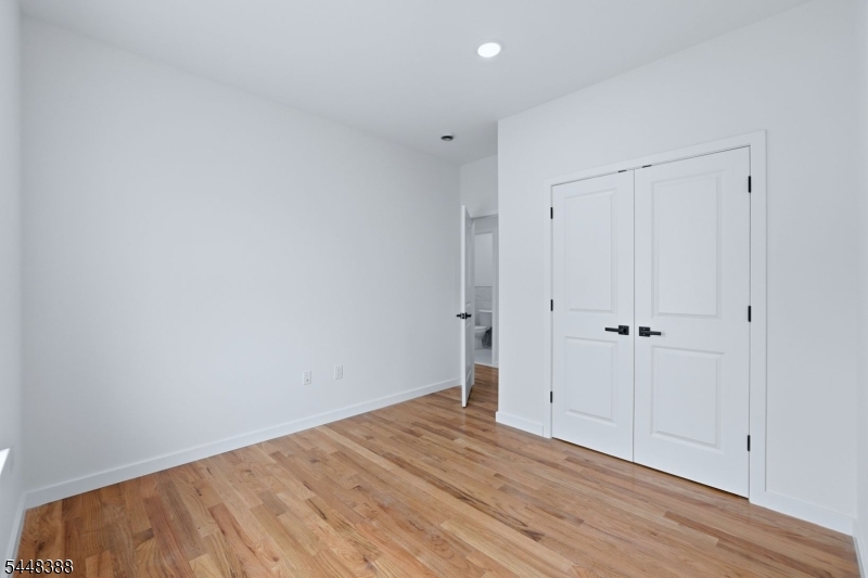 54 Pennsylvania Ave Property Photo 8
