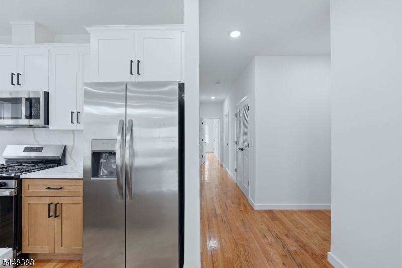 54 Pennsylvania Ave Property Photo 17