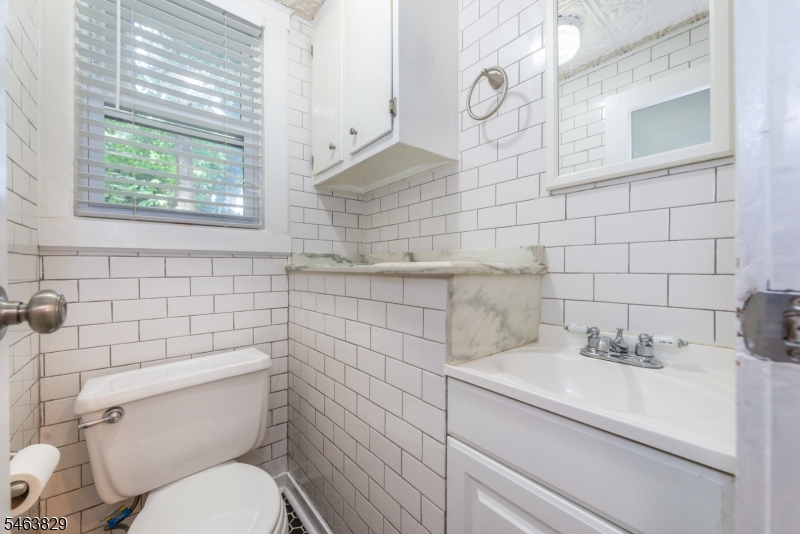 133 Buckingham Rd Property Photo 16
