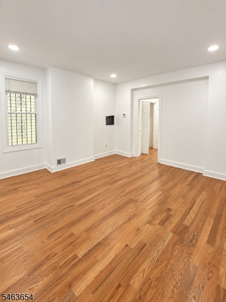 75 Fulton St 1 Property Photo 3