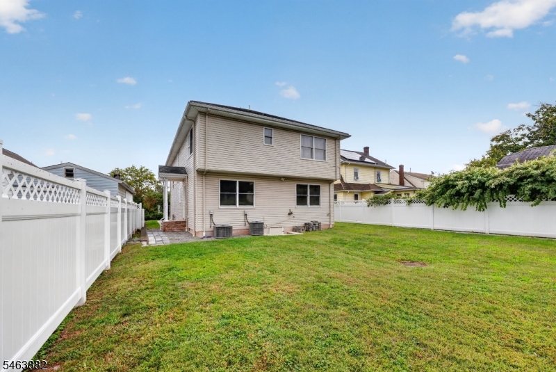 181 Chestnut St 1 Property Photo 16