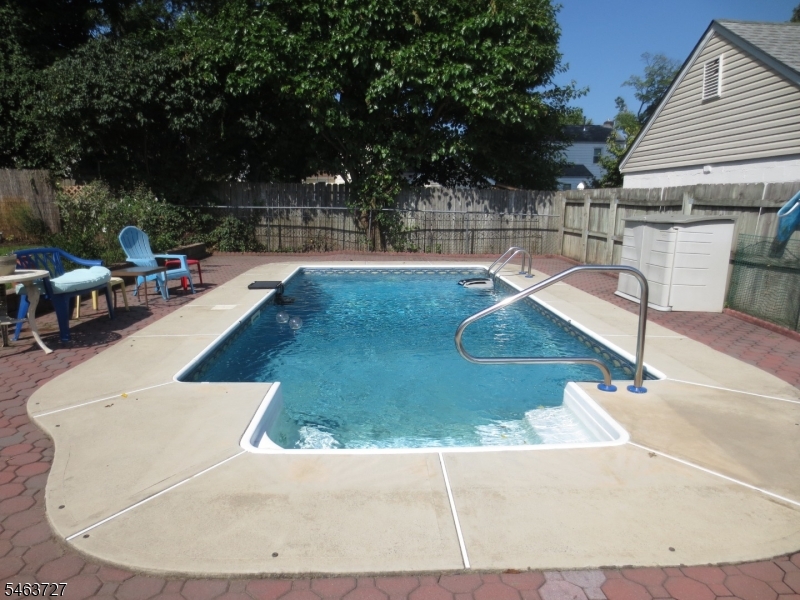 258 Whittier Ave Property Photo 32