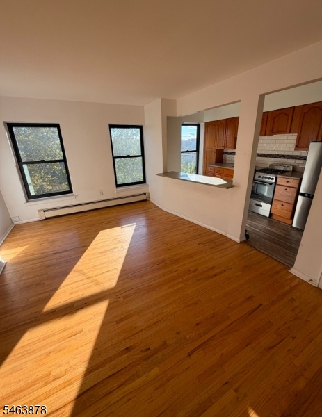 545 Bramhall Ave 3 Property Photo 4