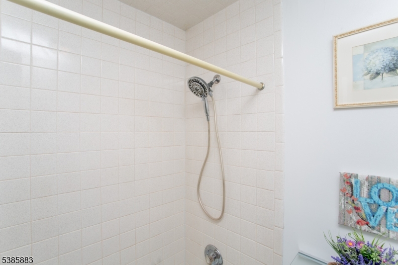 5 Deer Path Property Photo 13