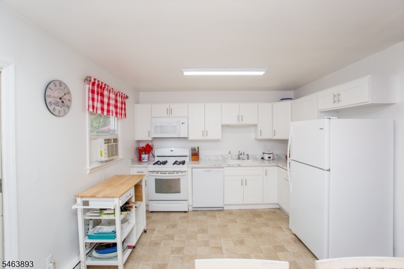 5 Deer Path Property Photo 44