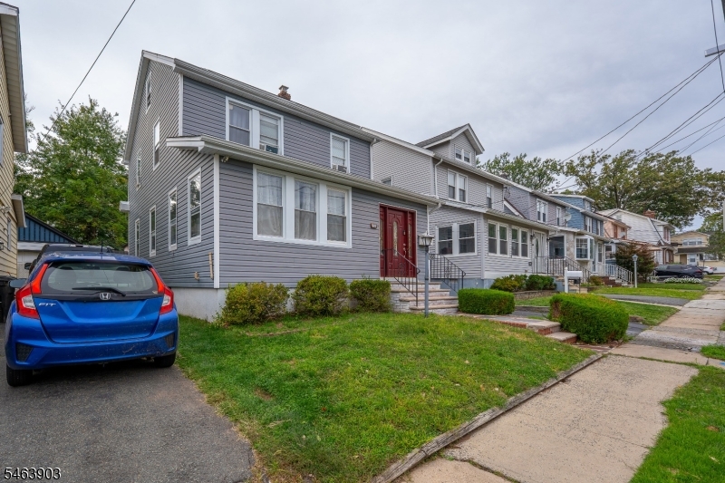 1700 Edmund Ter Property Photo 3