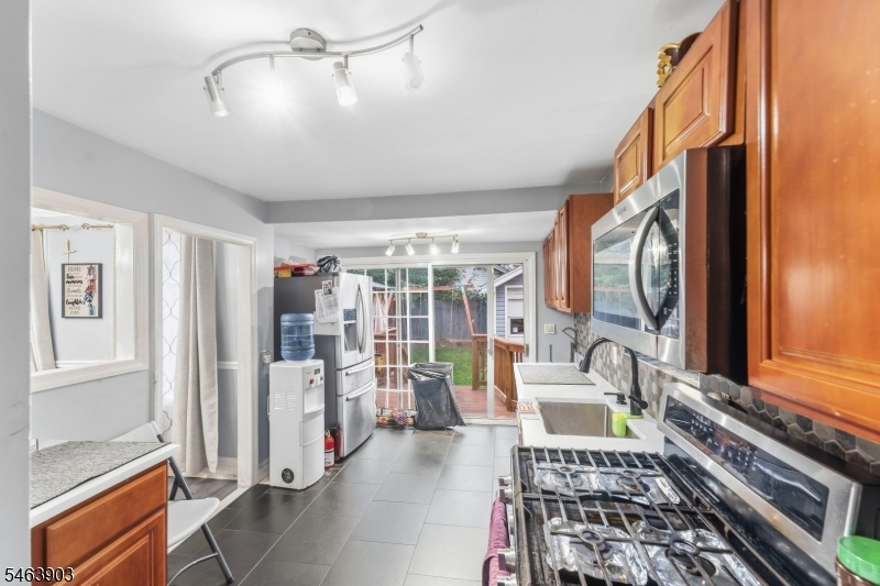 1700 Edmund Ter Property Photo 6