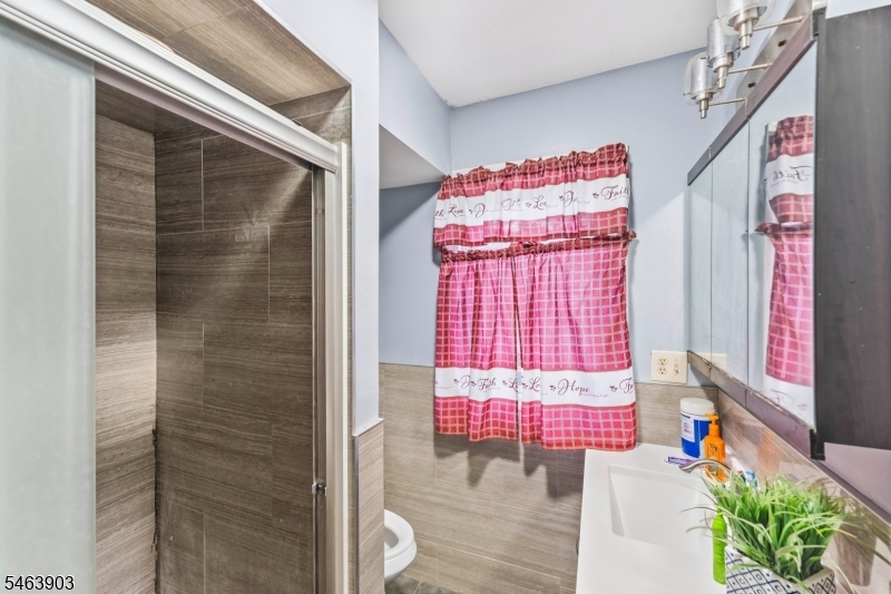 1700 Edmund Ter Property Photo 15