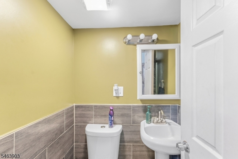 1700 Edmund Ter Property Photo 16