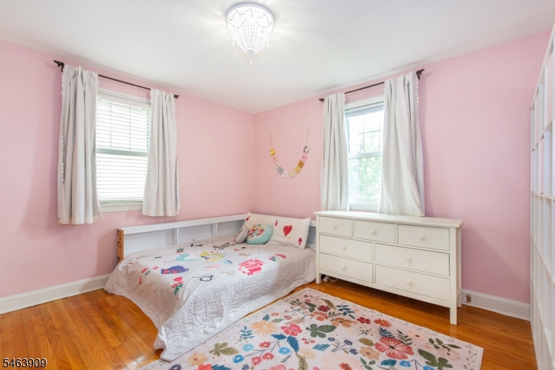 111 Greenlawn Ave Property Photo 15