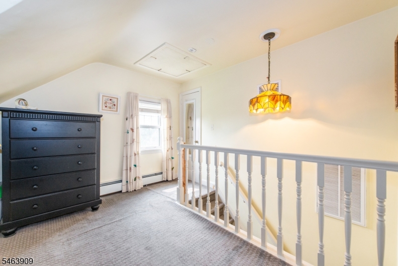 111 Greenlawn Ave Property Photo 17