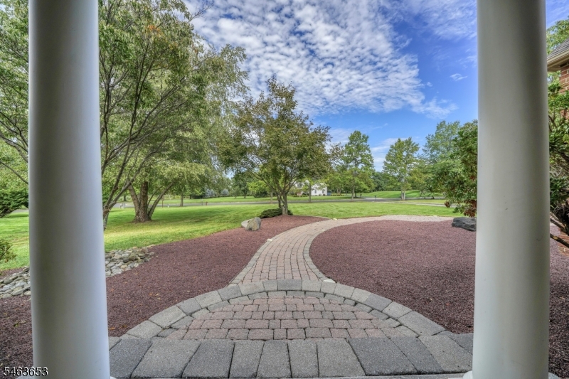 221 Johns Lane Property Photo 4