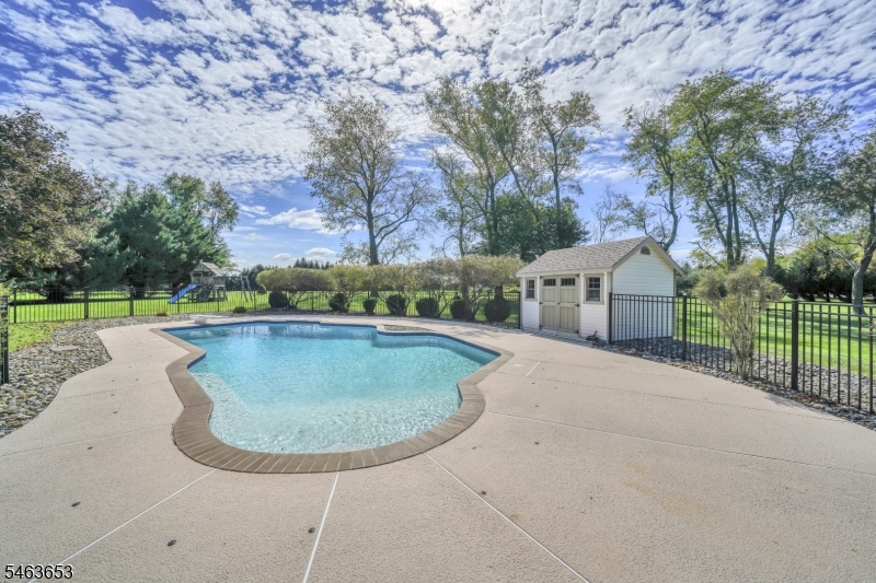 221 Johns Lane Property Photo 47