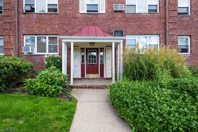 245 Passaic Ave D16 Property Photo 2
