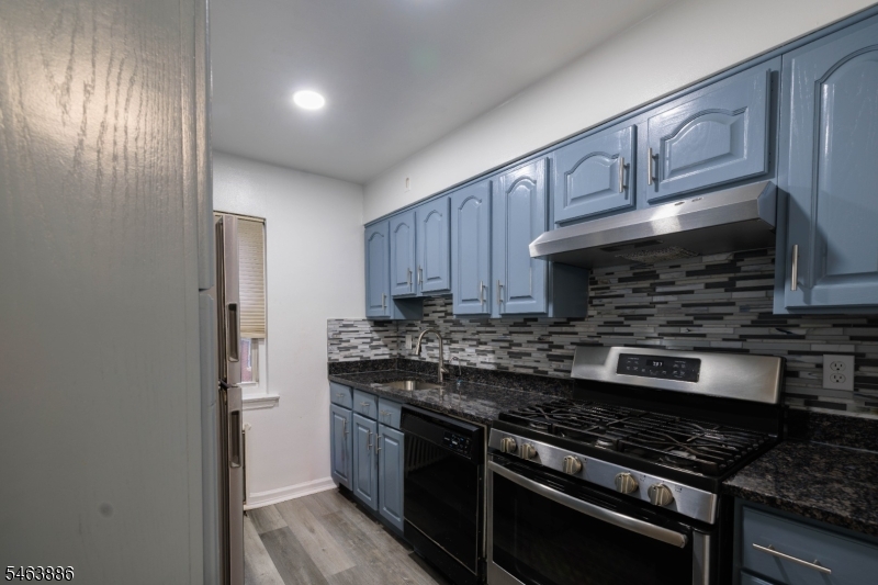 245 Passaic Ave D16 Property Photo 7