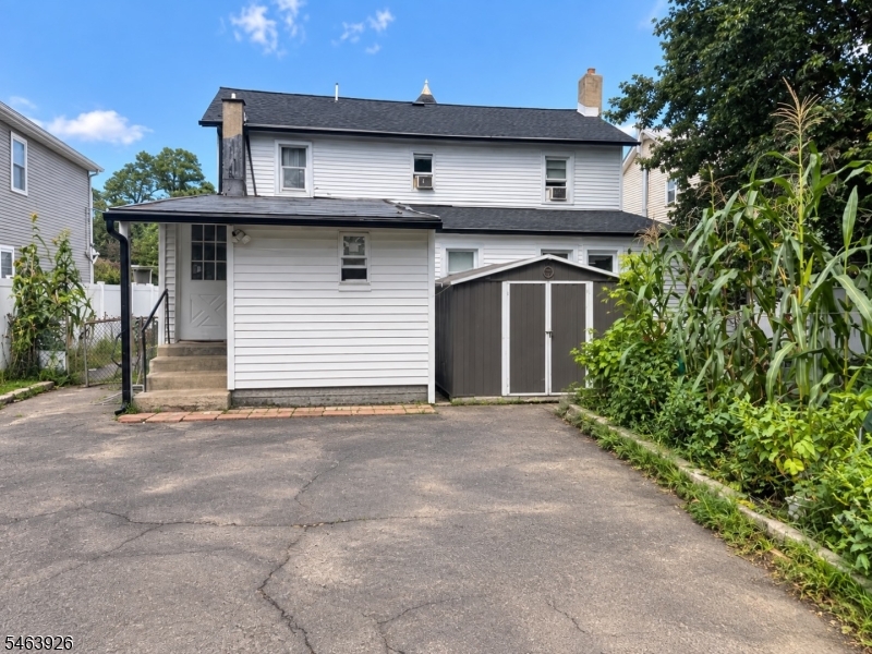 280 Chelsea Ave Property Photo 4