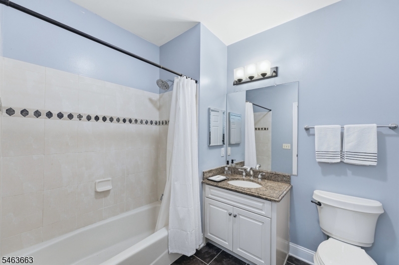 373 Victoria Drive Property Photo 17