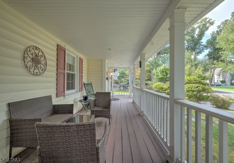 67 Harrison St Property Photo 4