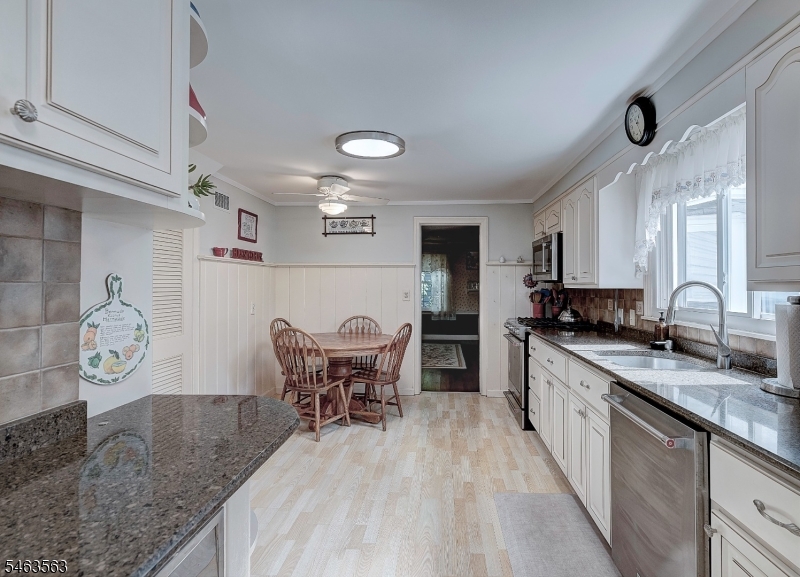 67 Harrison St Property Photo 14