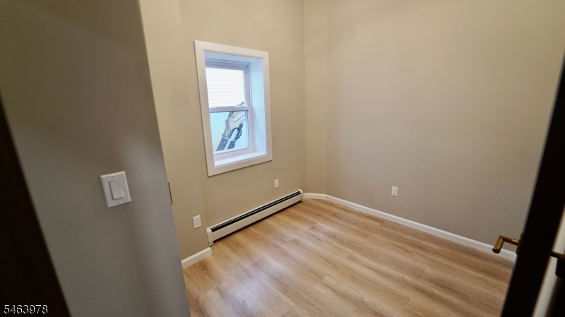 805 3rd Ave Property Photo 18