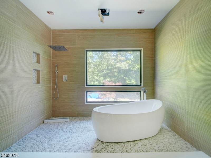 18 Rambling Brook Rd Property Photo 14