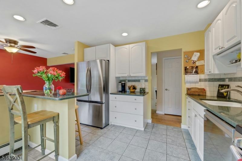 21 Aldrin Dr Property Photo 12