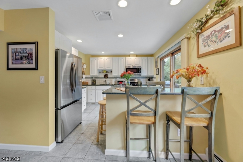 21 Aldrin Dr Property Photo 15