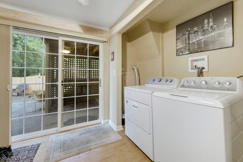 21 Aldrin Dr Property Photo 36