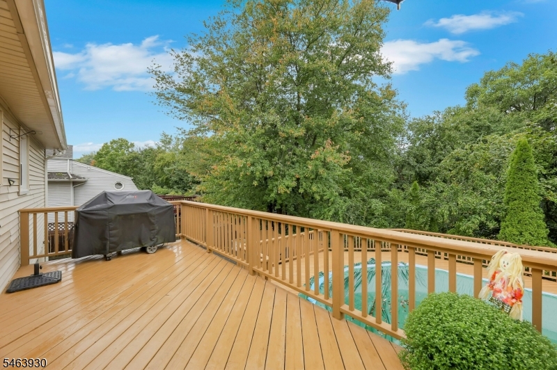 21 Aldrin Dr Property Photo 40