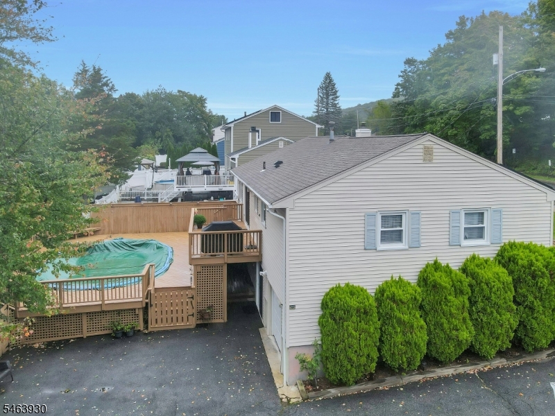 21 Aldrin Dr Property Photo 43