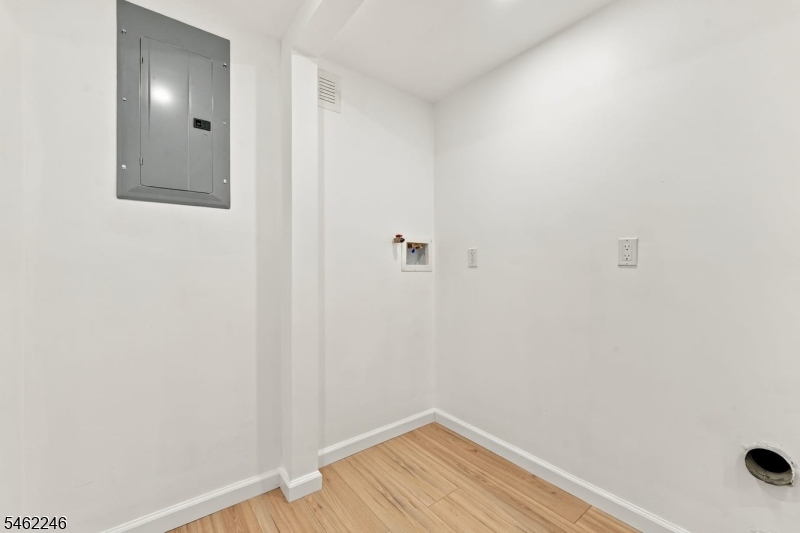 152 Glenwood Ct Property Photo 29