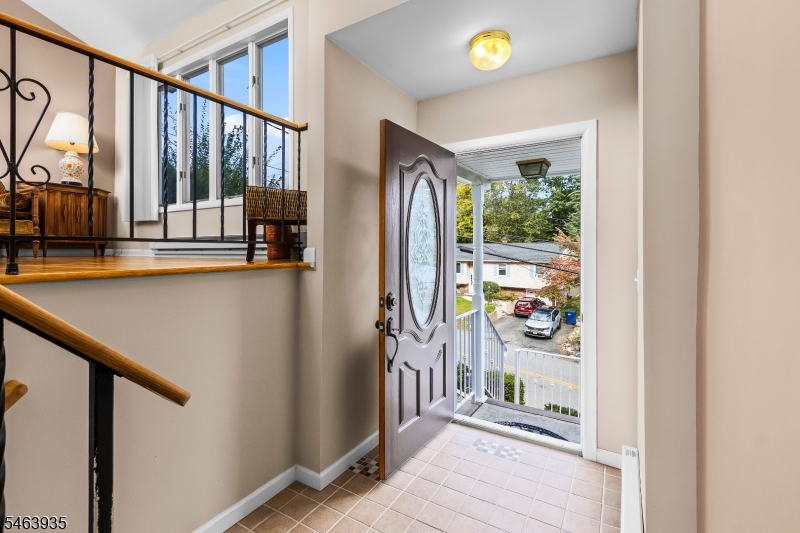 14 White Meadow Rd Property Photo 3