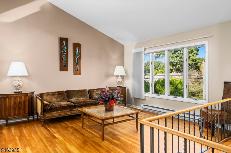 14 White Meadow Rd Property Photo 5