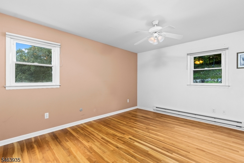 14 White Meadow Rd Property Photo 34