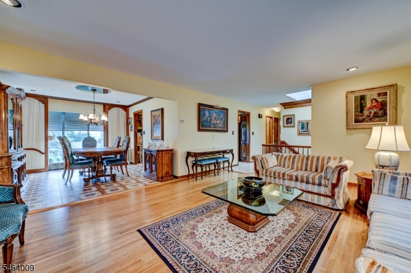 134 Hillside Ave Property Photo 10