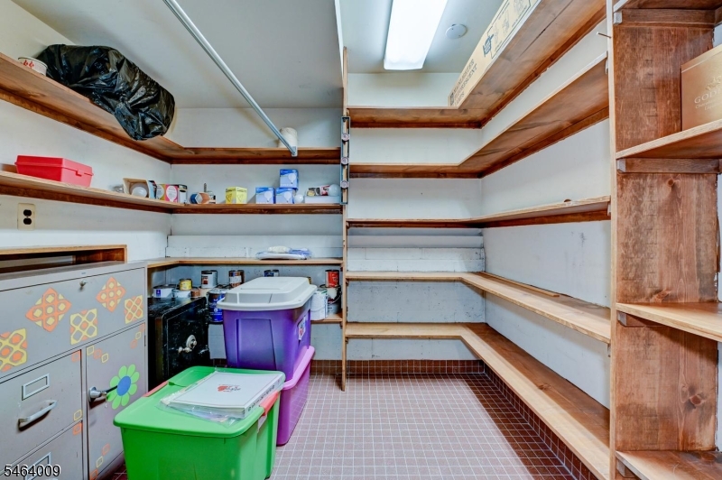 134 Hillside Ave Property Photo 35
