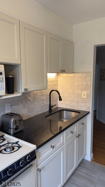 19 Dartmouth Ave 2b Property Photo 5