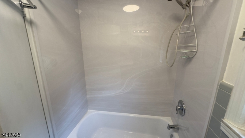 19 Dartmouth Ave 2b Property Photo 9