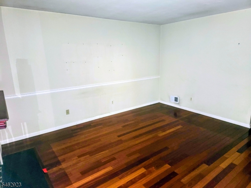 41 Stevens Court Property Photo 6