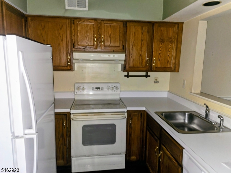 41 Stevens Court Property Photo 9