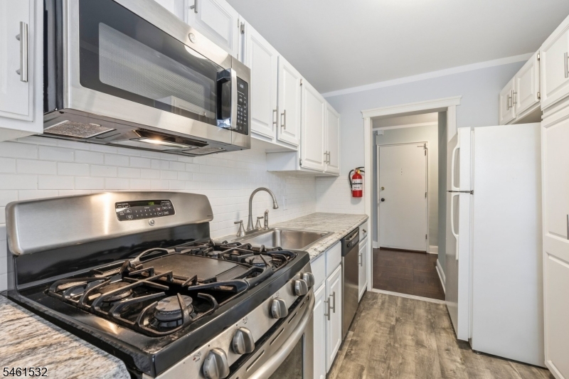 18 Springfield Ave 1c Property Photo 8