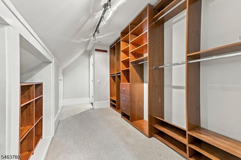 224 N Chestnut St Property Photo 40